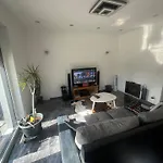 House 2 Bedrooms 1 Bathroom