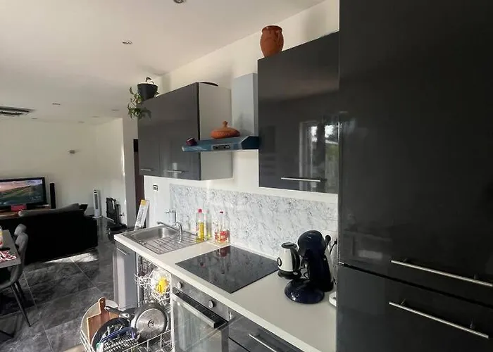 Holiday home House 2 Bedrooms 1 Bathroom Alzing